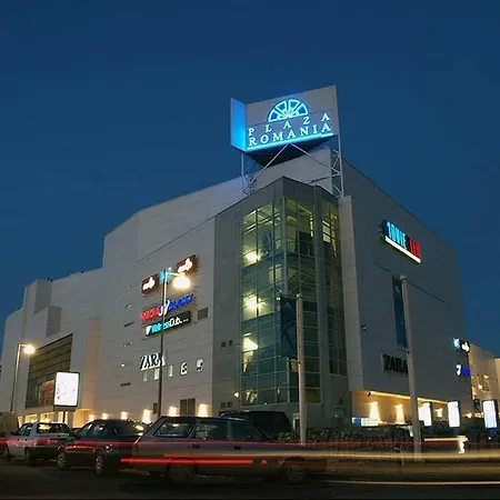 Cosmo Plaza